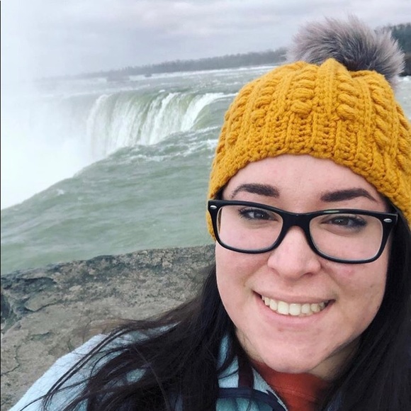 Meet your Posher, Sara - Picture 8 of 8